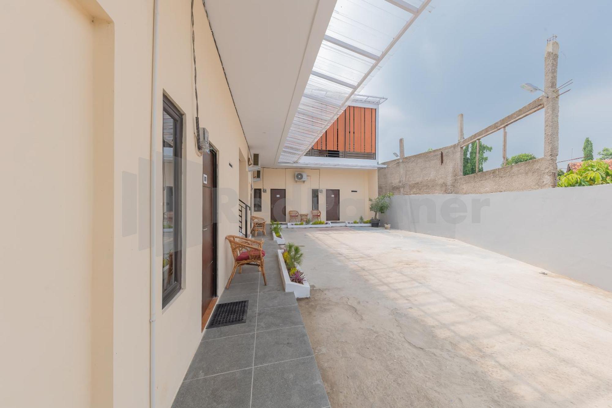 Rumah Panda Guesthouse Redpartner Tangkil  Exteriér fotografie