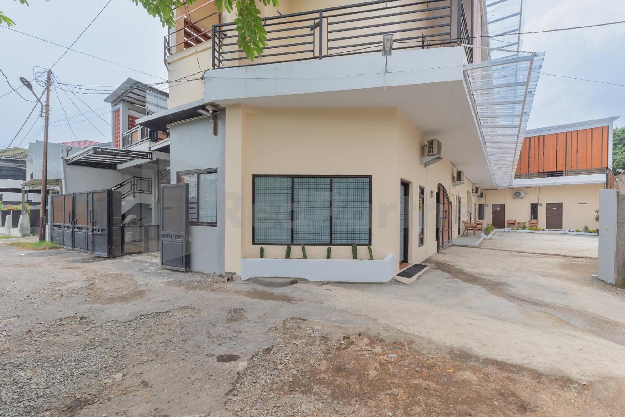 Rumah Panda Guesthouse Redpartner Tangkil  Exteriér fotografie